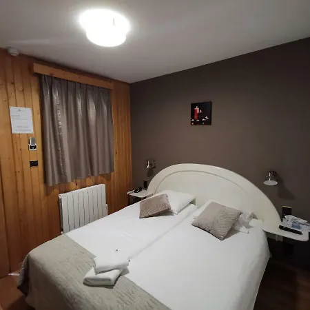 Saint-jean 2* Villequier-Aumont