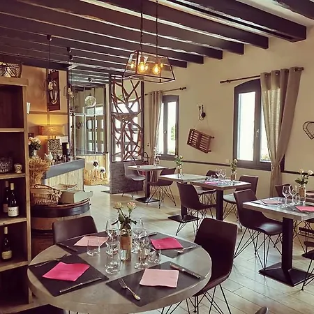 Hotel Saint-jean 2*